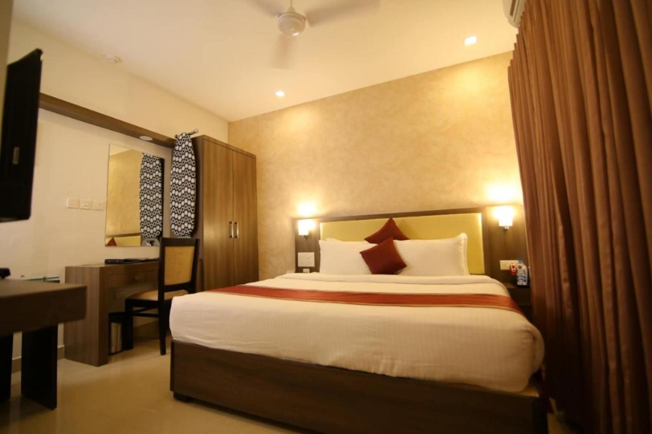 Hotel Monarch Kozhikode Εξωτερικό φωτογραφία