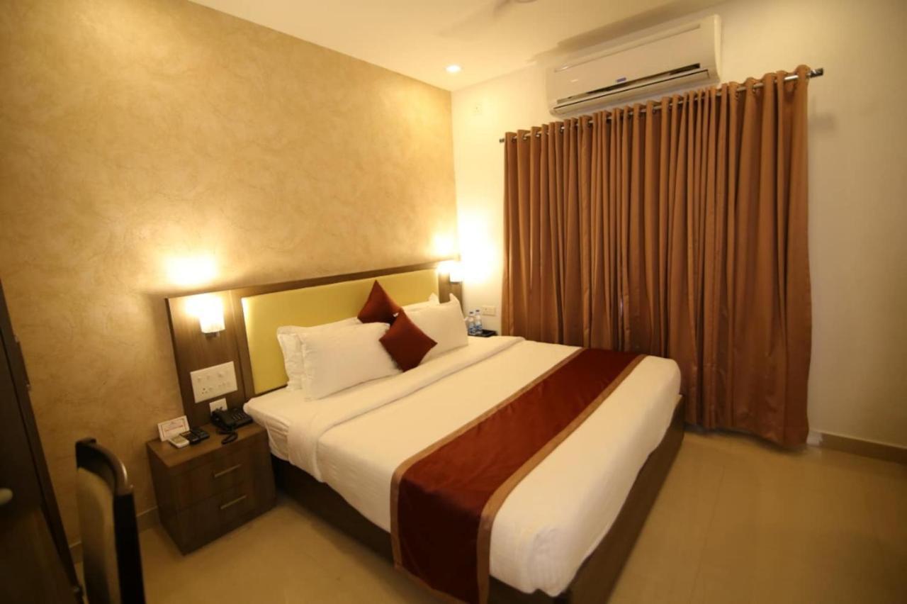Hotel Monarch Kozhikode Εξωτερικό φωτογραφία