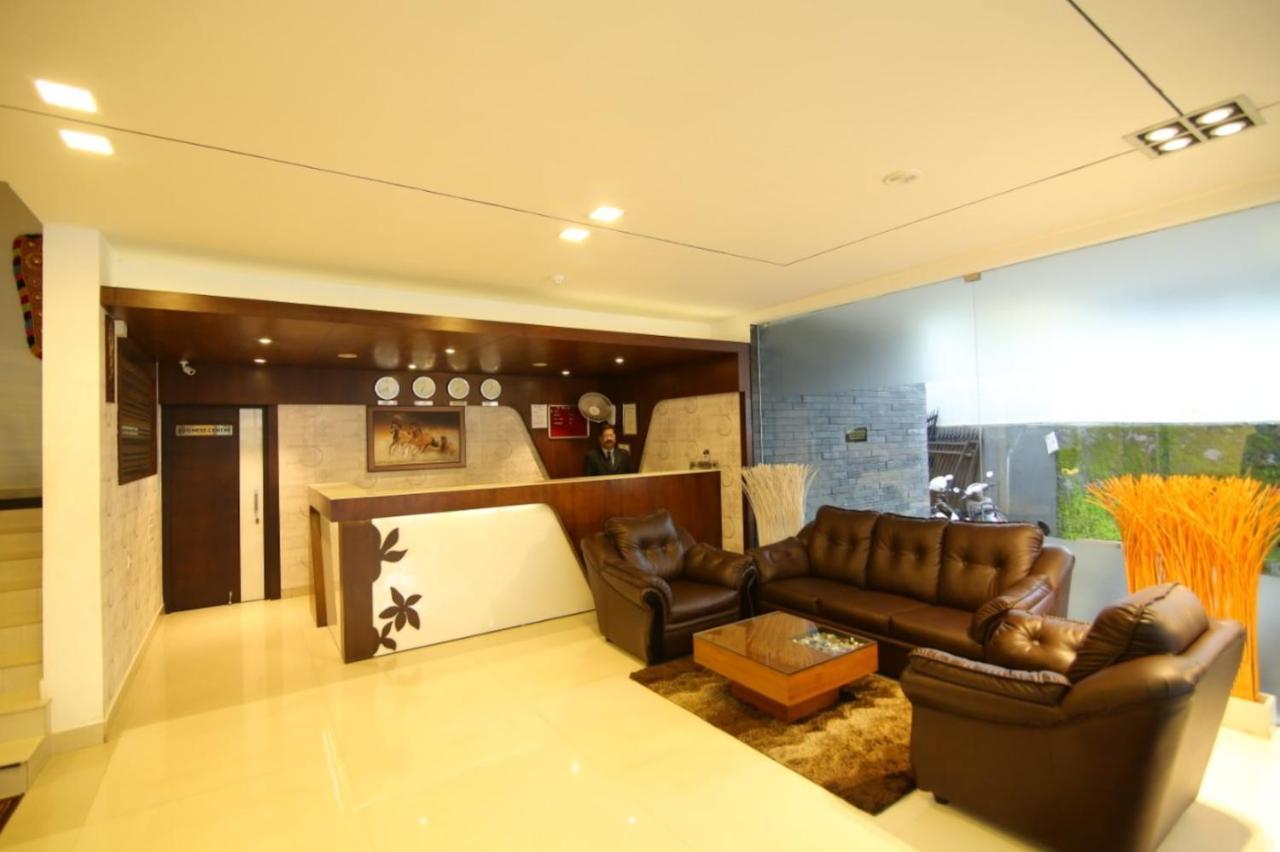 Hotel Monarch Kozhikode Εξωτερικό φωτογραφία
